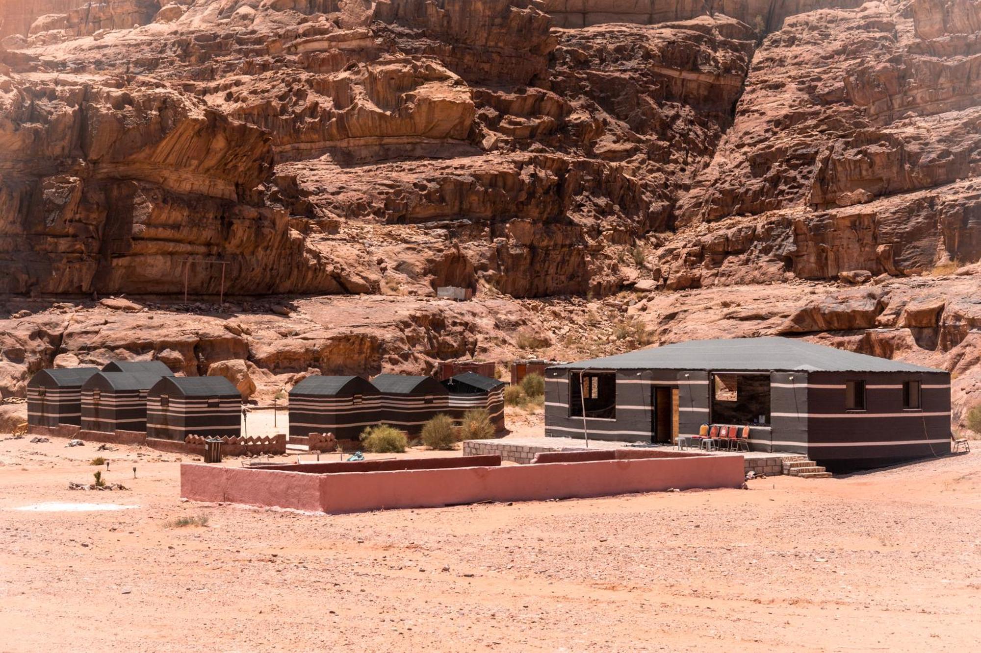 Bed and Breakfast Beduin Star Trail Camp Wadi Rum Exterior foto