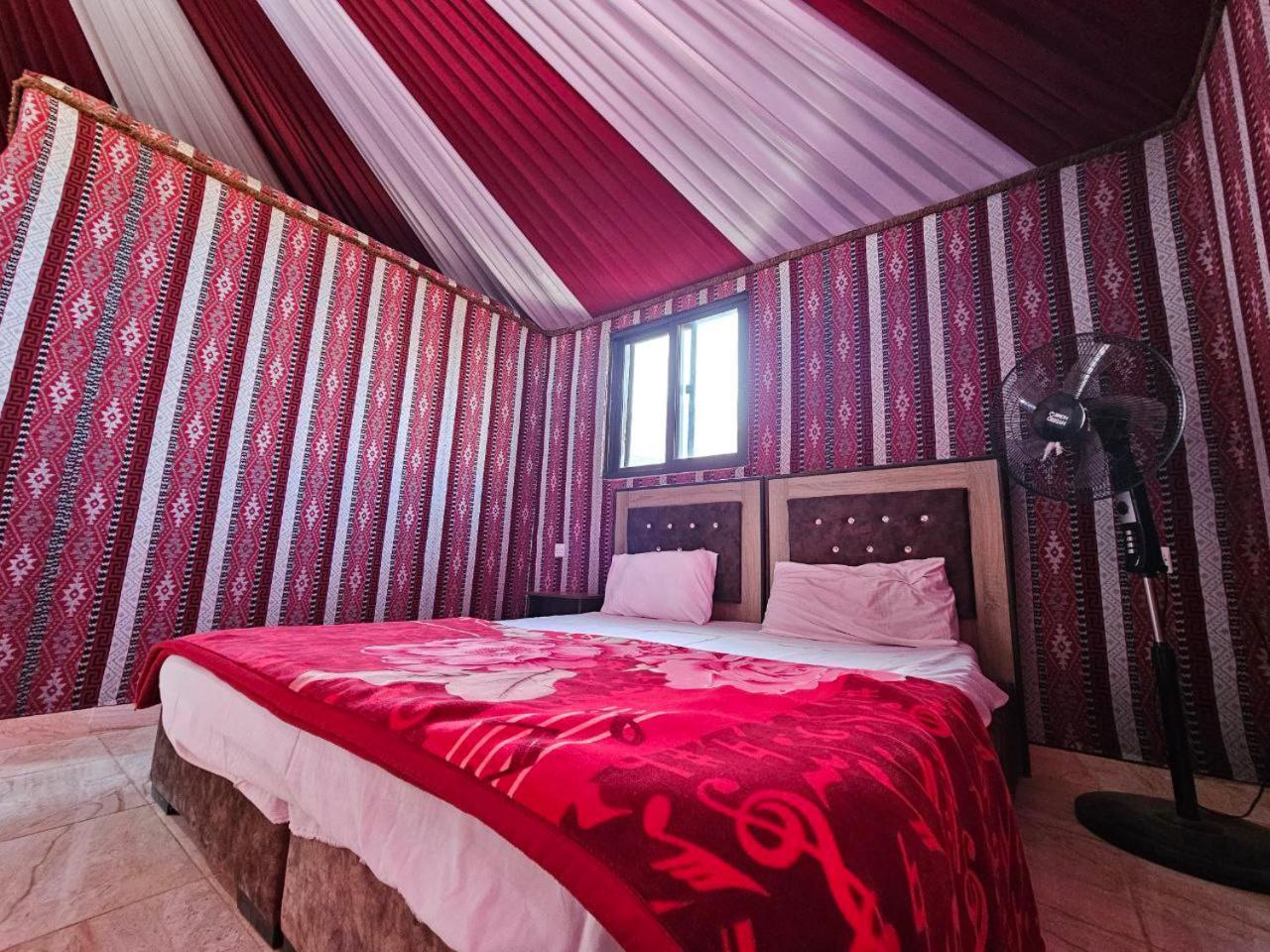 Bed and Breakfast Beduin Star Trail Camp Wadi Rum Exterior foto