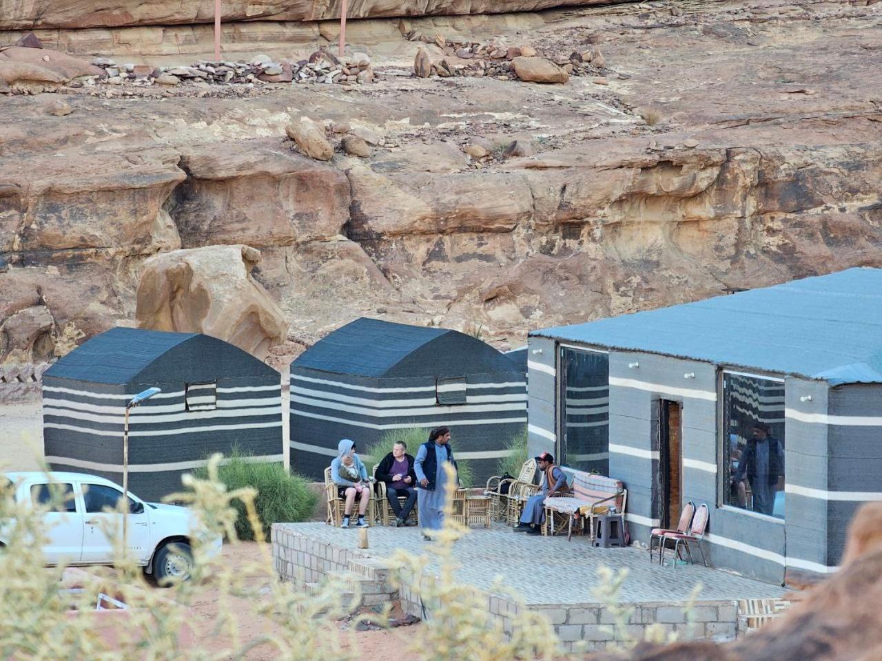 Bed and Breakfast Beduin Star Trail Camp Wadi Rum Exterior foto