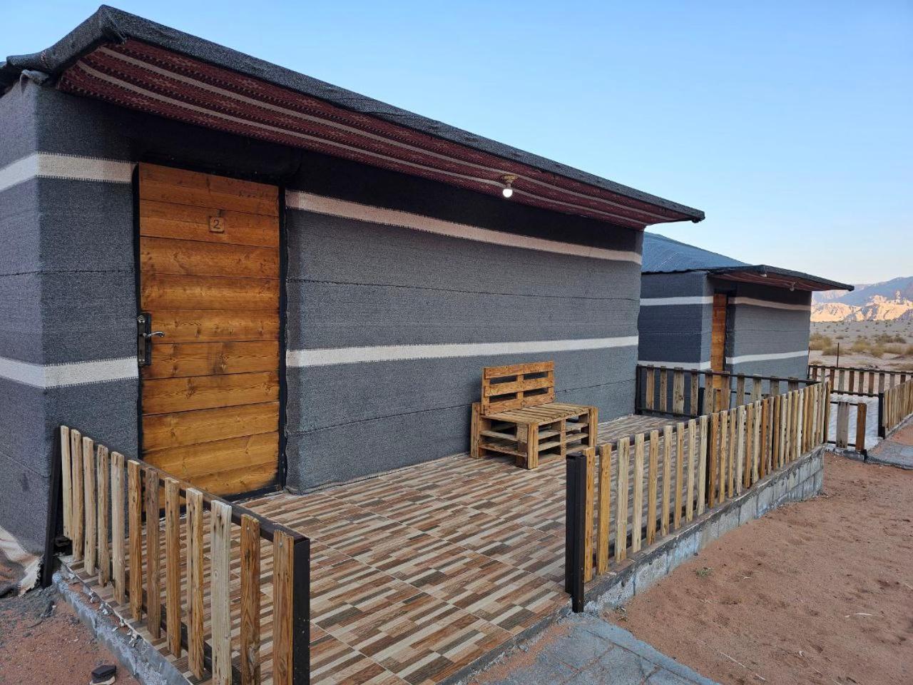Bed and Breakfast Beduin Star Trail Camp Wadi Rum Exterior foto