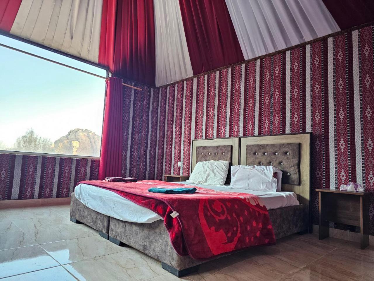 Bed and Breakfast Beduin Star Trail Camp Wadi Rum Exterior foto