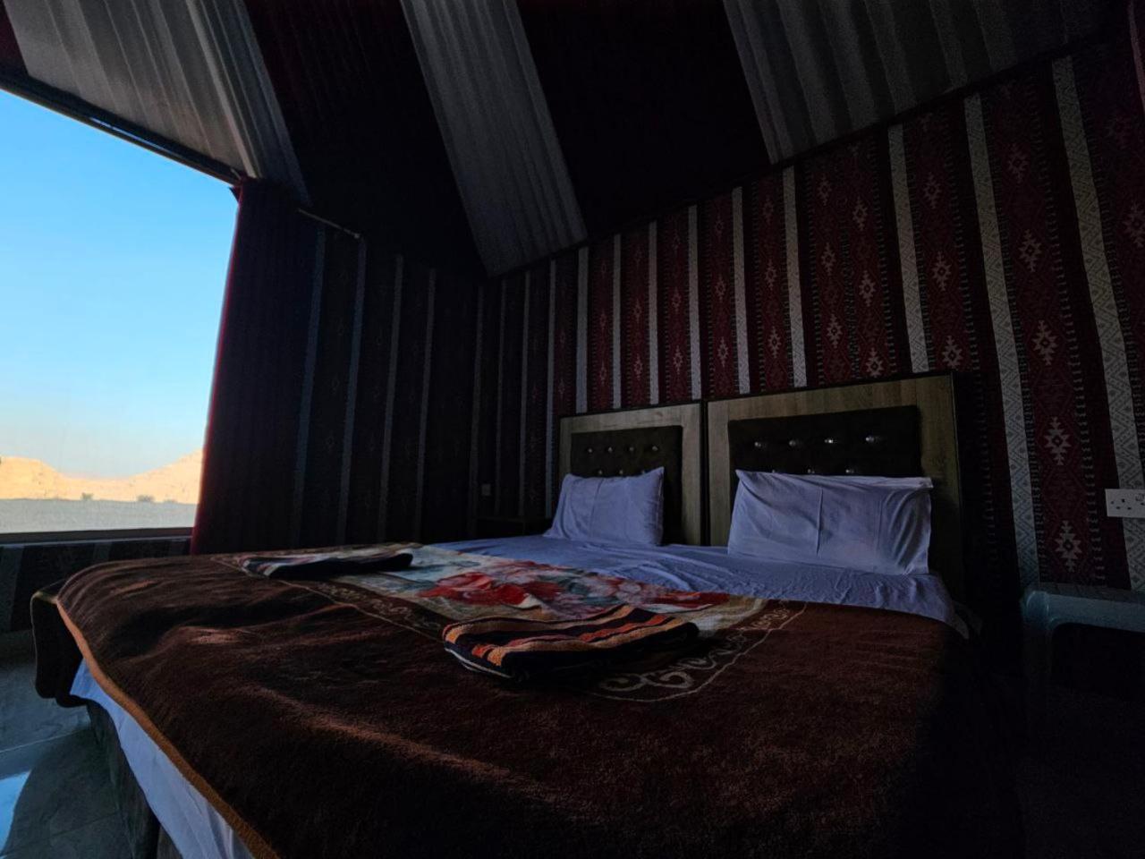 Bed and Breakfast Beduin Star Trail Camp Wadi Rum Exterior foto